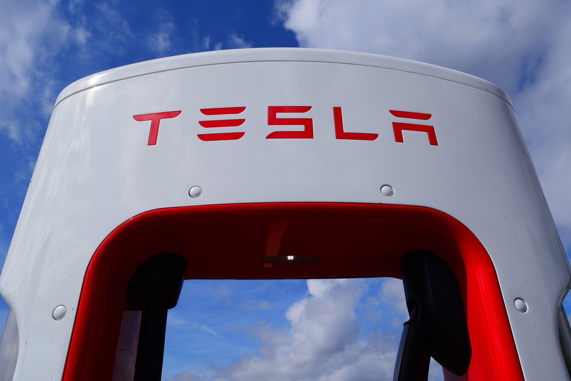 image Tesla Supercharger Marne-la-Vallée